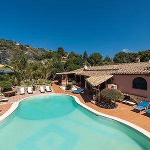 2* Guest house Guest House Villa Verde - Short Term Room Rentals